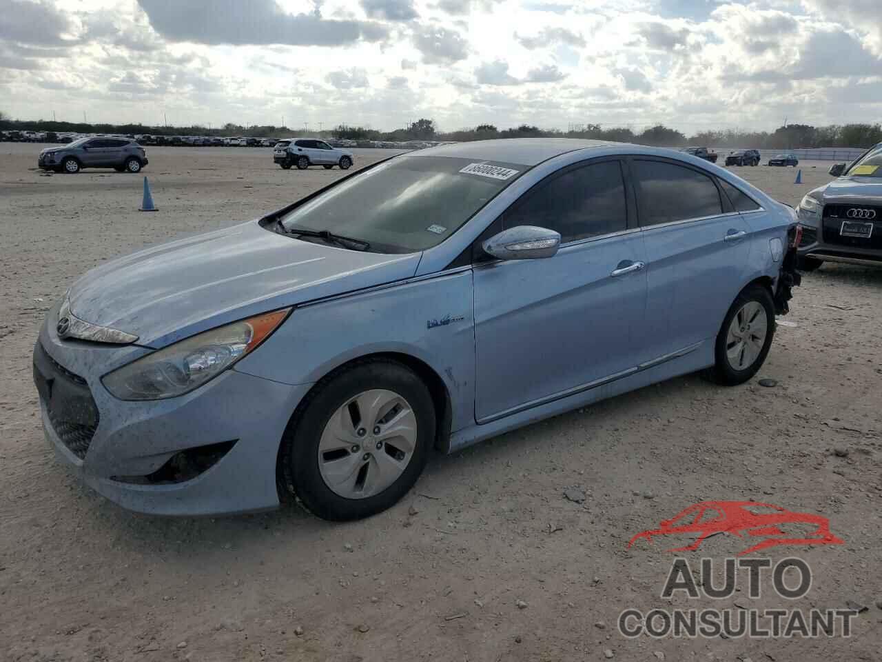 HYUNDAI SONATA 2013 - KMHEC4A47DA077109