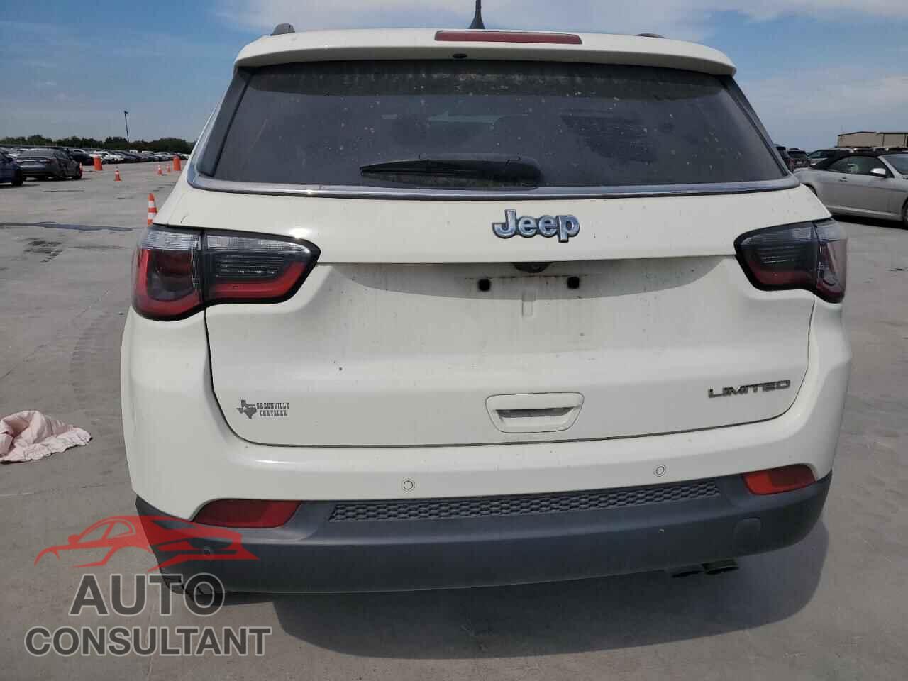 JEEP COMPASS 2018 - 3C4NJCCB1JT358729