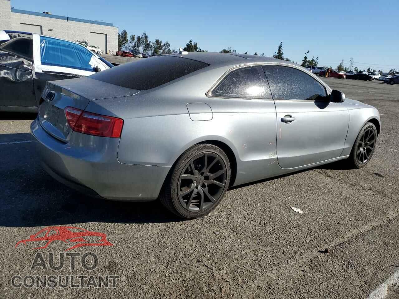 AUDI A5 2011 - WAUCFAFR2BA005332