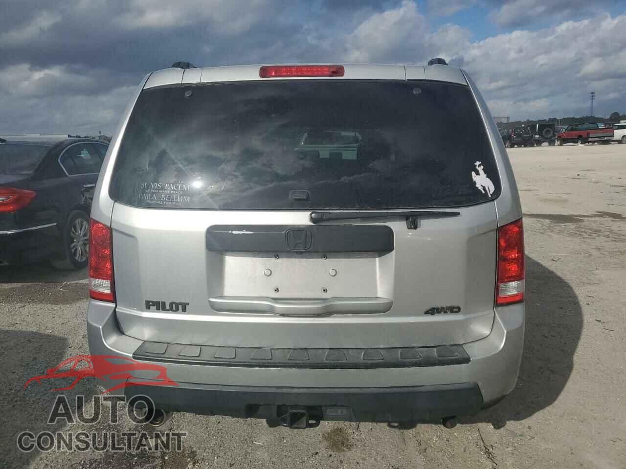 HONDA PILOT 2011 - 5FNYF4H52BB077966
