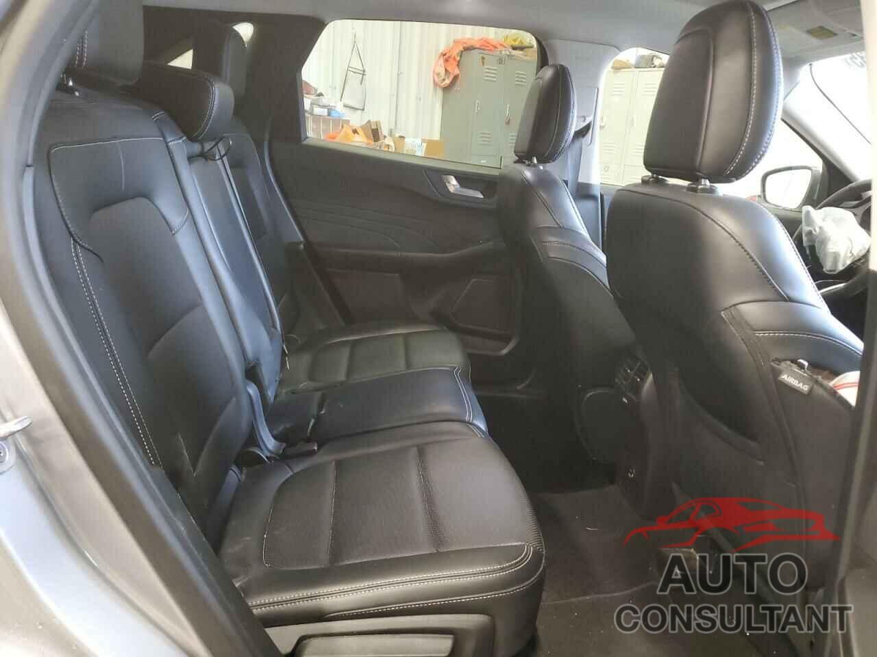 FORD ESCAPE 2021 - 1FMCU9H68MUA70502
