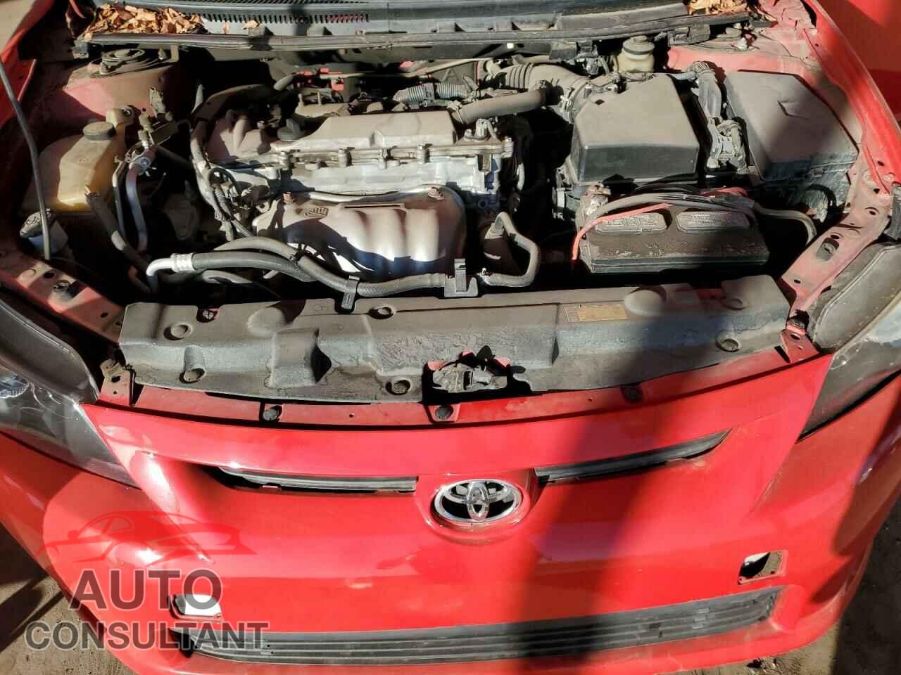 TOYOTA SCION 2013 - JTKJF5C70D3047910
