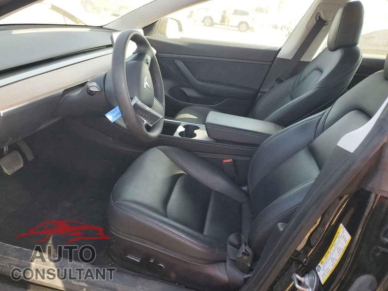TESLA MODEL 3 2021 - 5YJ3E1EA2MF921343