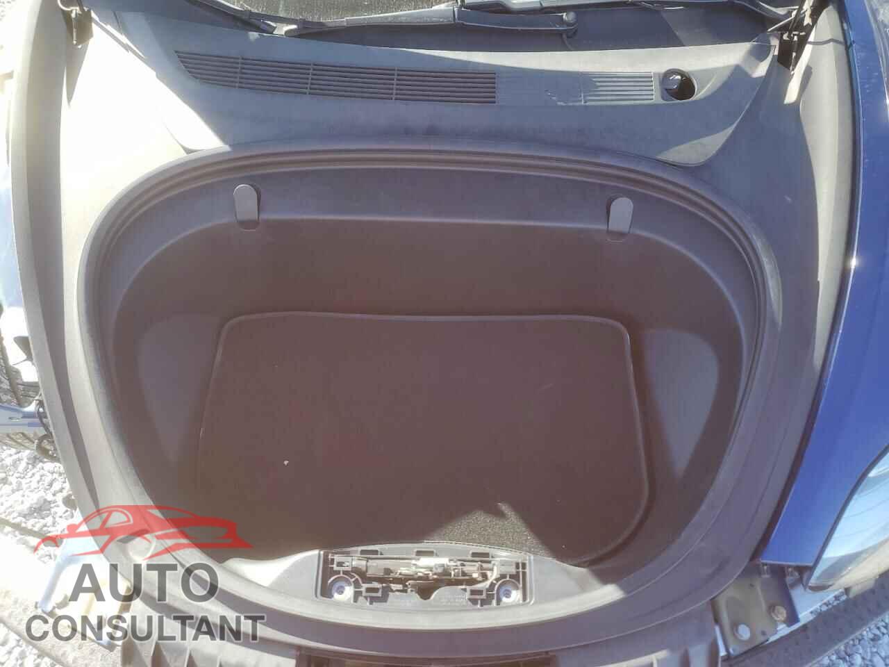 TESLA MODEL 3 2019 - 5YJ3E1EB5KF452707
