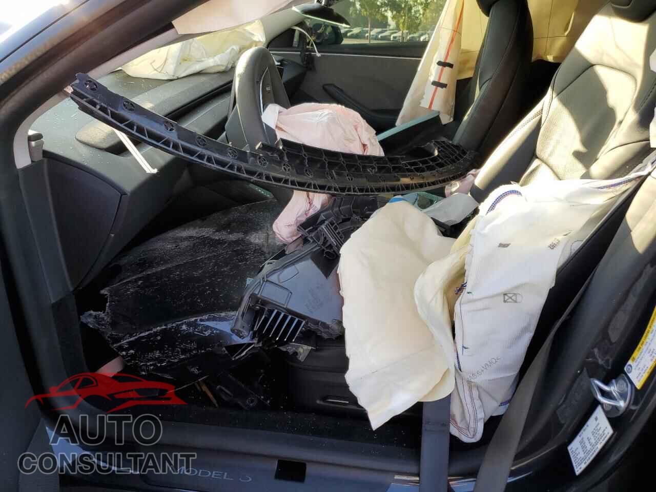 TESLA MODEL 3 2025 - 5YJ3E1EA4SF001310