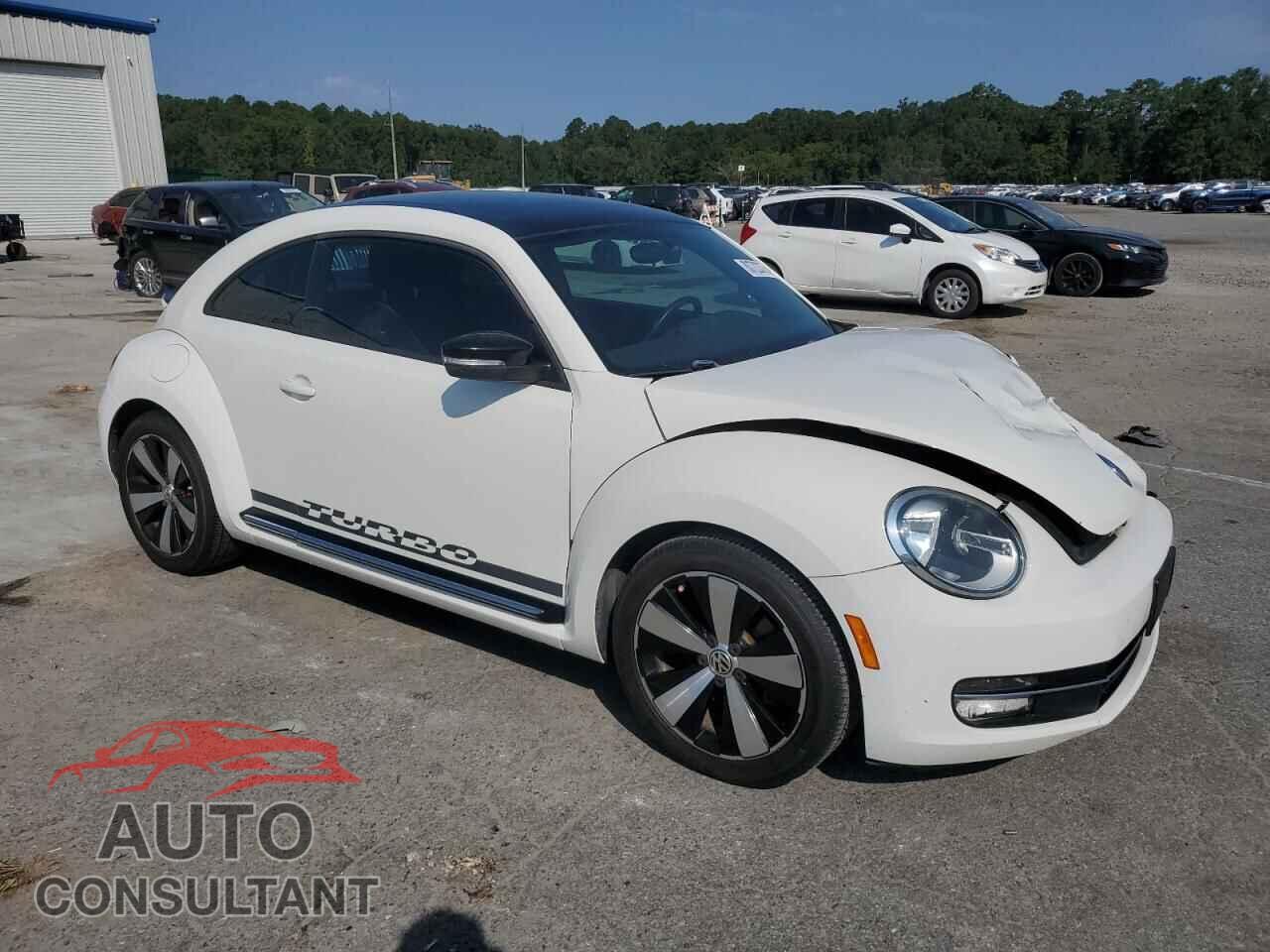 VOLKSWAGEN BEETLE 2013 - 3VWV67AT8DM608564
