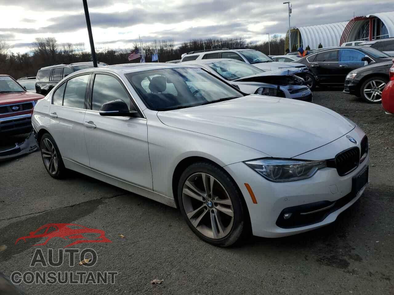 BMW 3 SERIES 2017 - WBA8D9C33HA011580