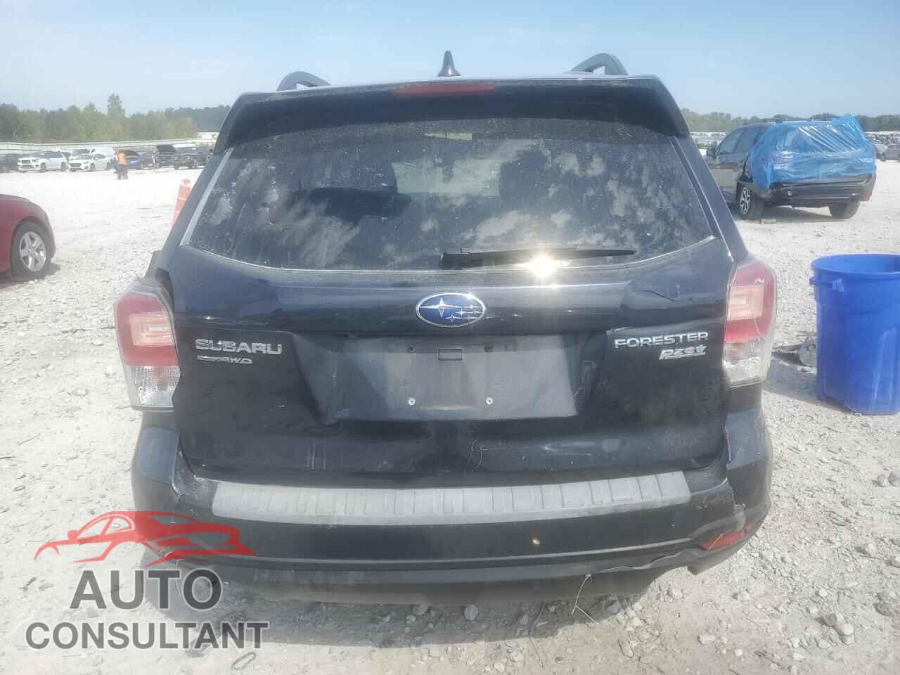 SUBARU FORESTER 2017 - JF2SJAEC1HH570599
