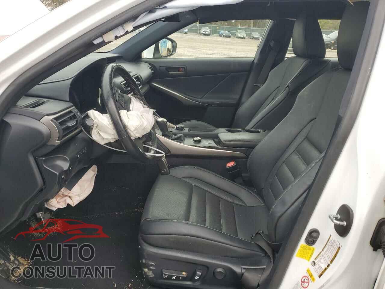 LEXUS IS 2017 - JTHBA1D21H5053312