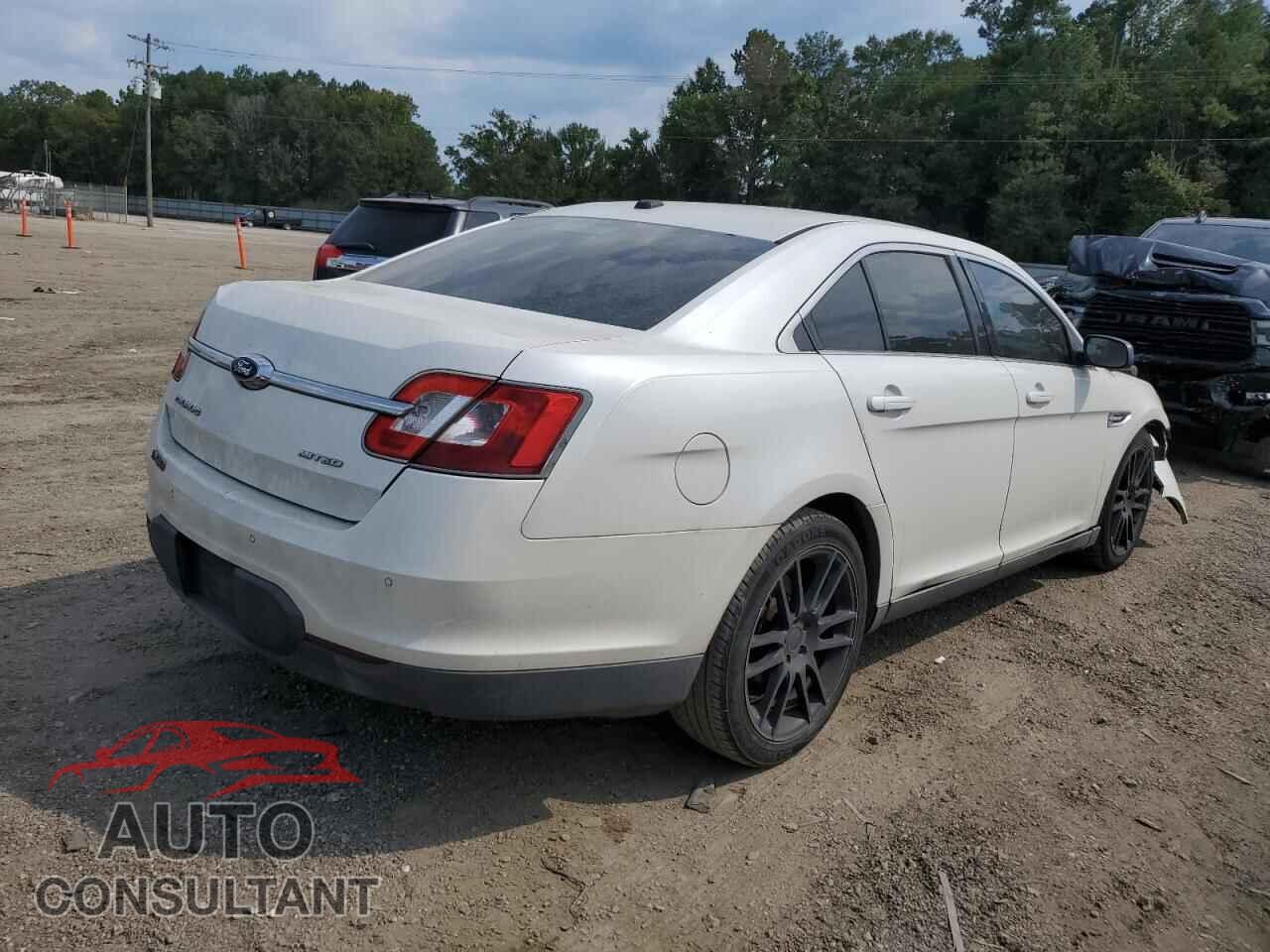 FORD TAURUS 2011 - 1FAHP2FW8BG123146