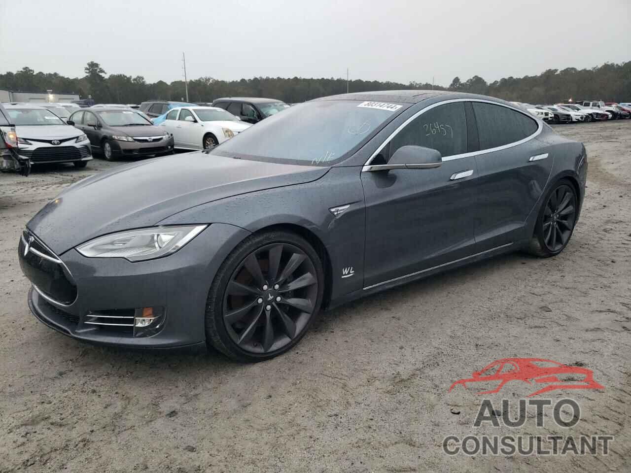 TESLA MODEL S 2013 - 5YJSA1DPXDFP16575