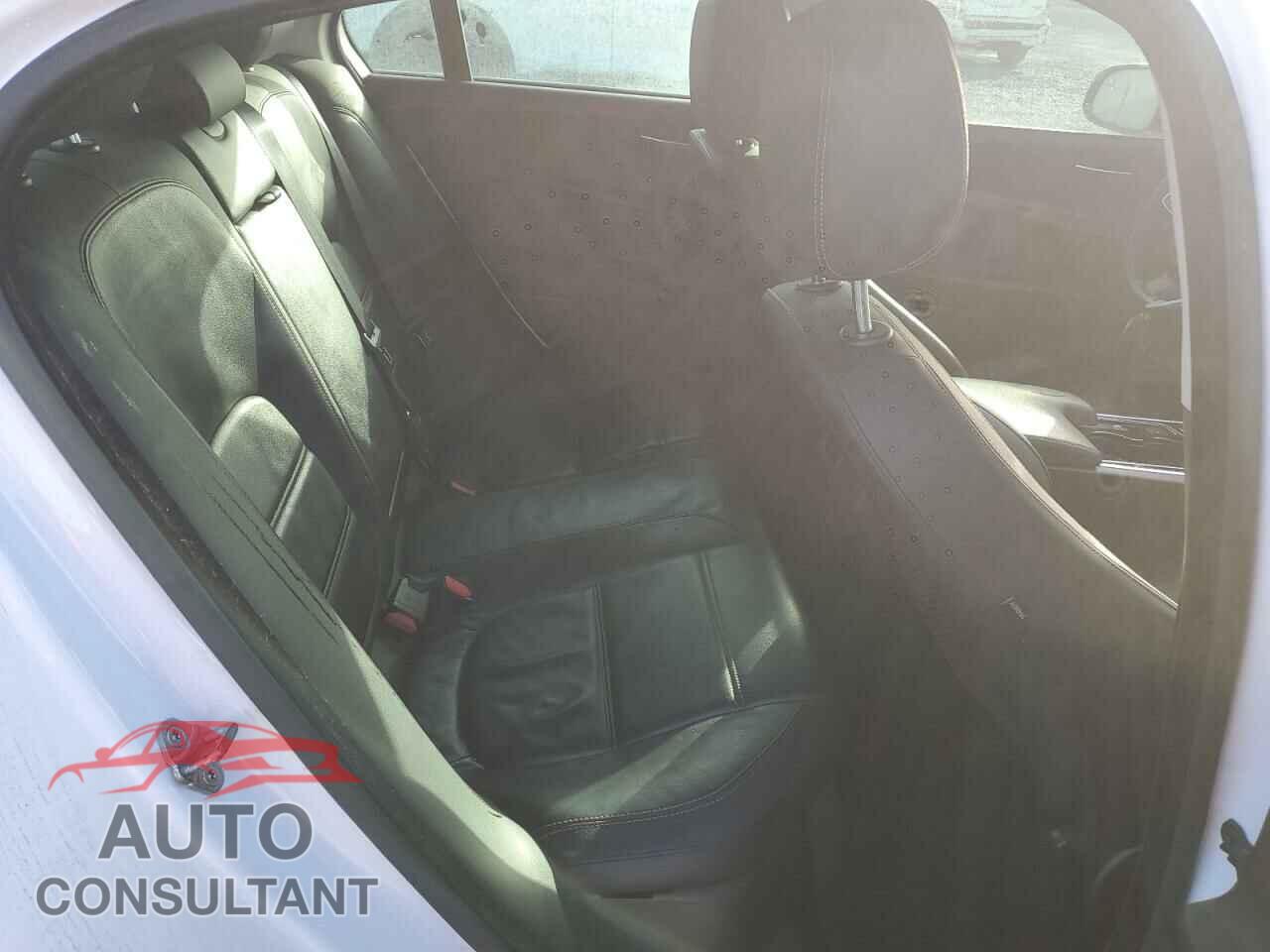 JAGUAR XE 2017 - SAJAE4BG7HA964643