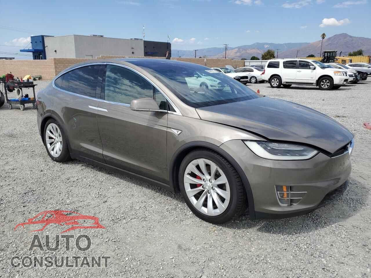 TESLA MODEL X 2016 - 5YJXCAE49GFS00622