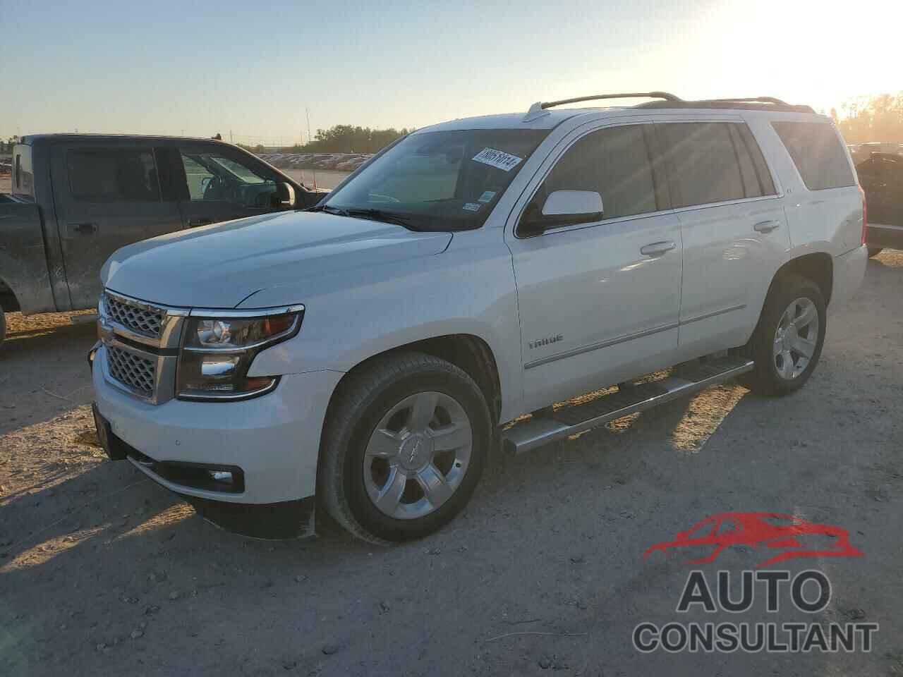 CHEVROLET TAHOE 2018 - 1GNSCBKC8JR101584