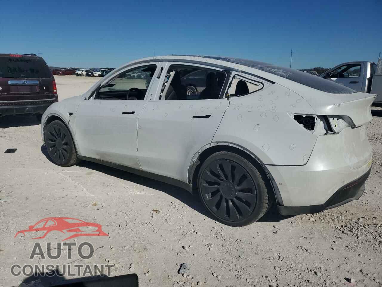 TESLA MODEL Y 2022 - 7SAYGDEF5NF448264