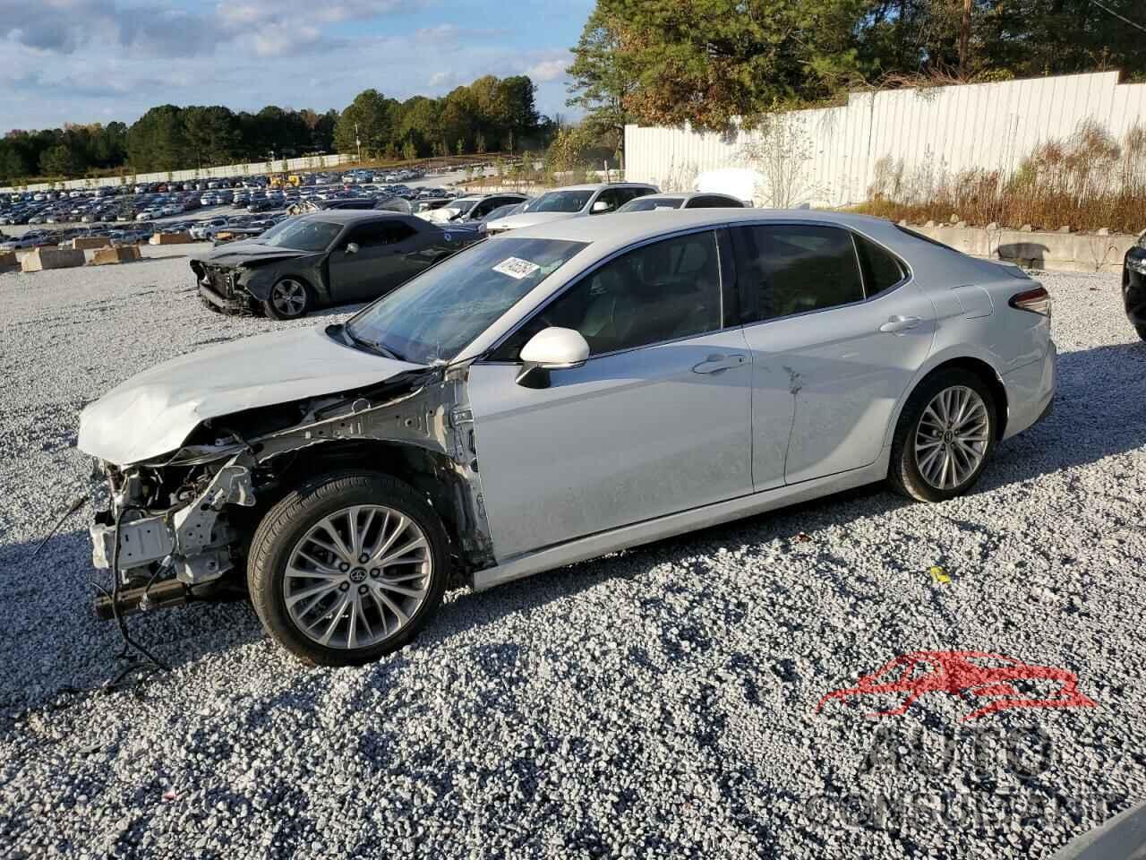 TOYOTA CAMRY 2018 - 4T1B11HK6JU139282