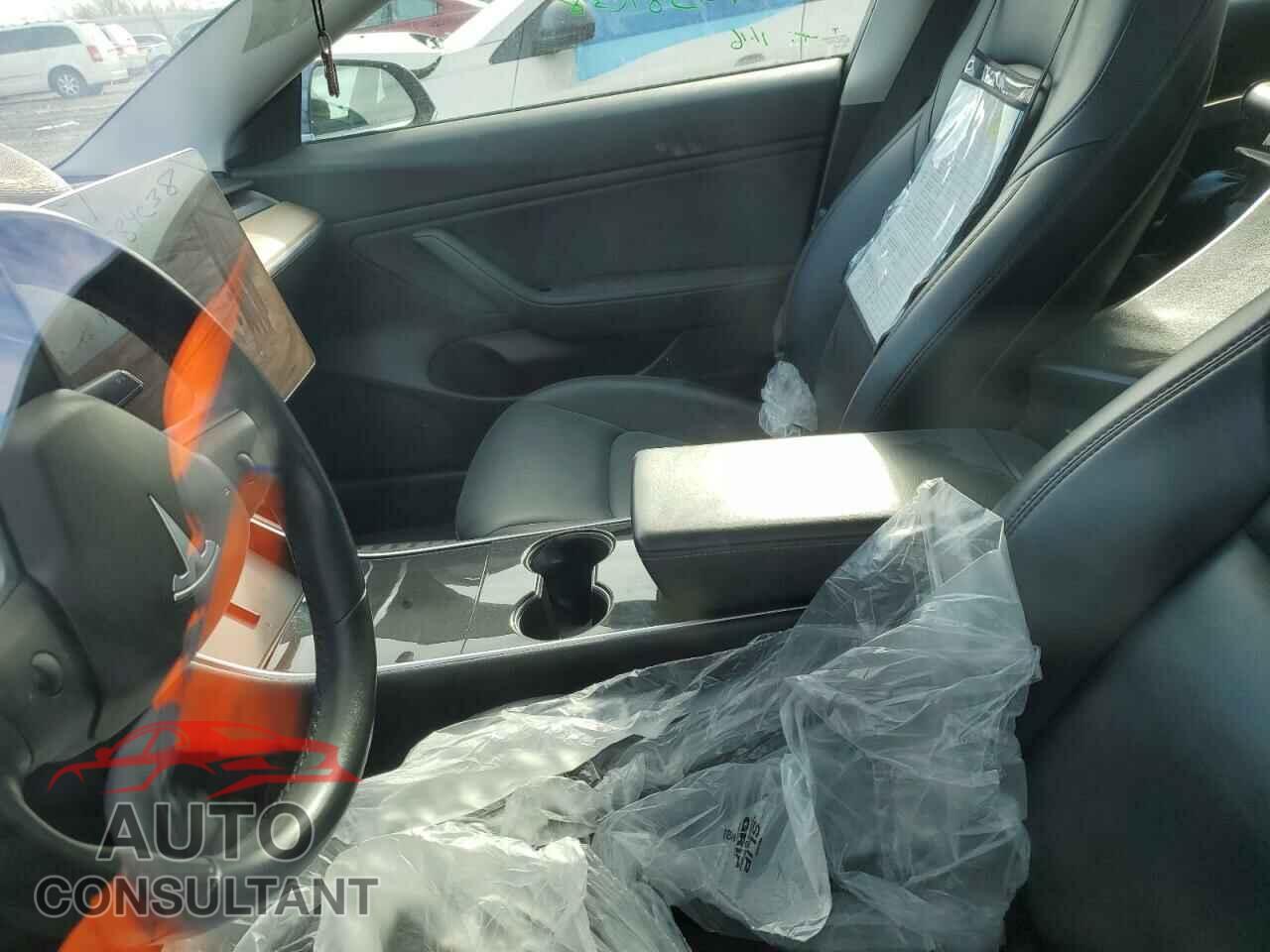 TESLA MODEL 3 2018 - 5YJ3E1EB7JF144792