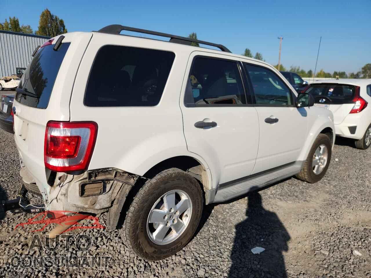 FORD ESCAPE 2011 - 1FMCU0D77BKA44671