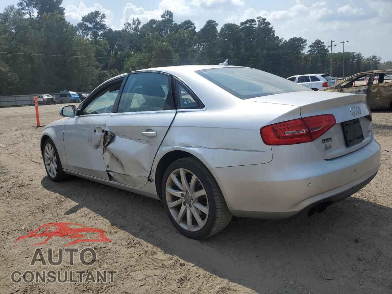 AUDI A4 2013 - WAUEFAFL8DN009840