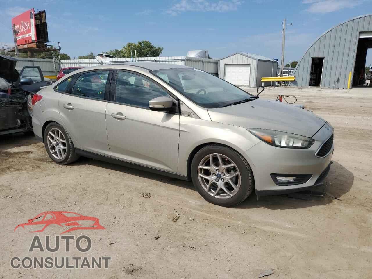 FORD FOCUS 2015 - 1FADP3F24FL255545