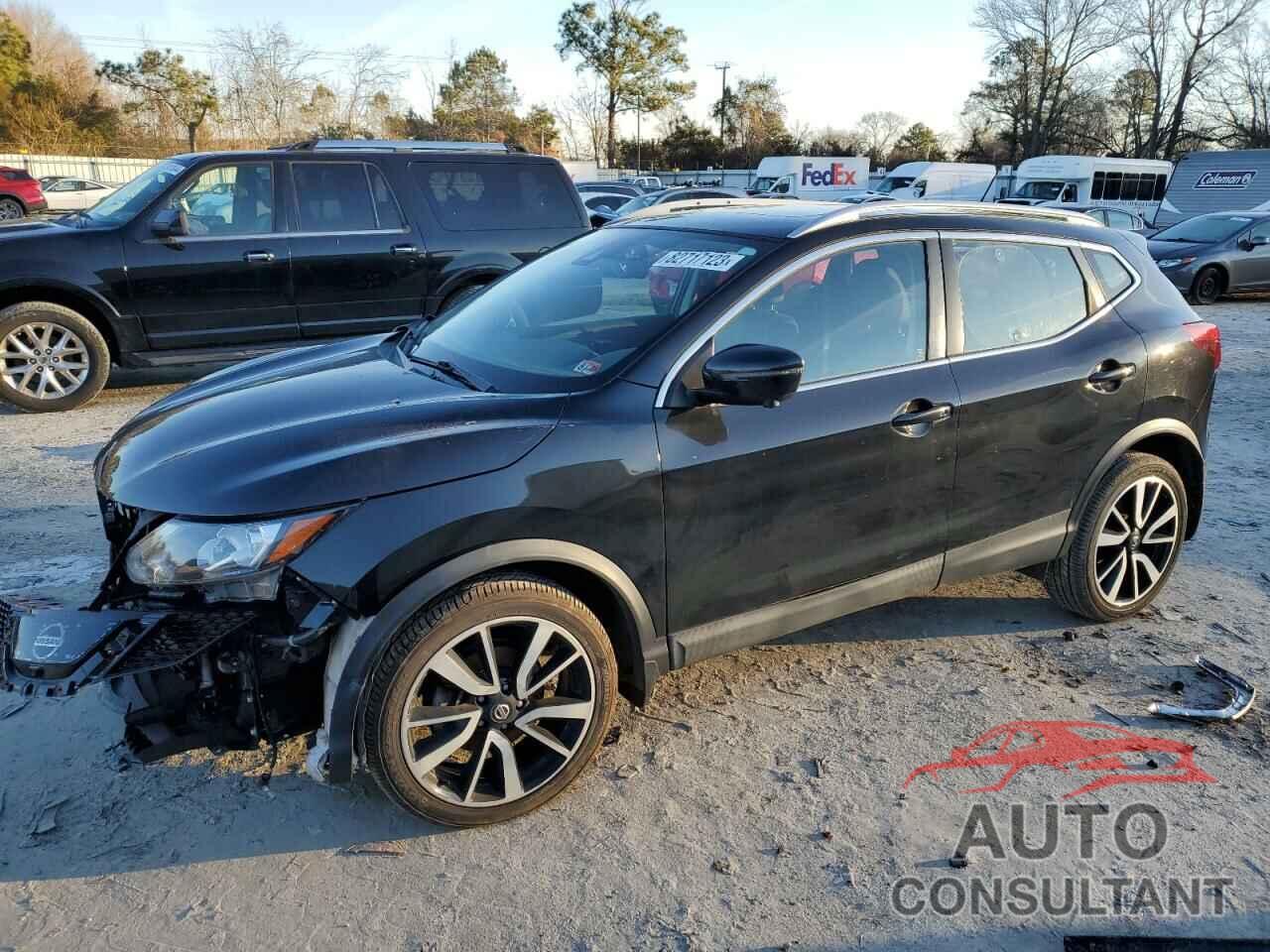 NISSAN ROGUE 2017 - JN1BJ1CR3HW127472