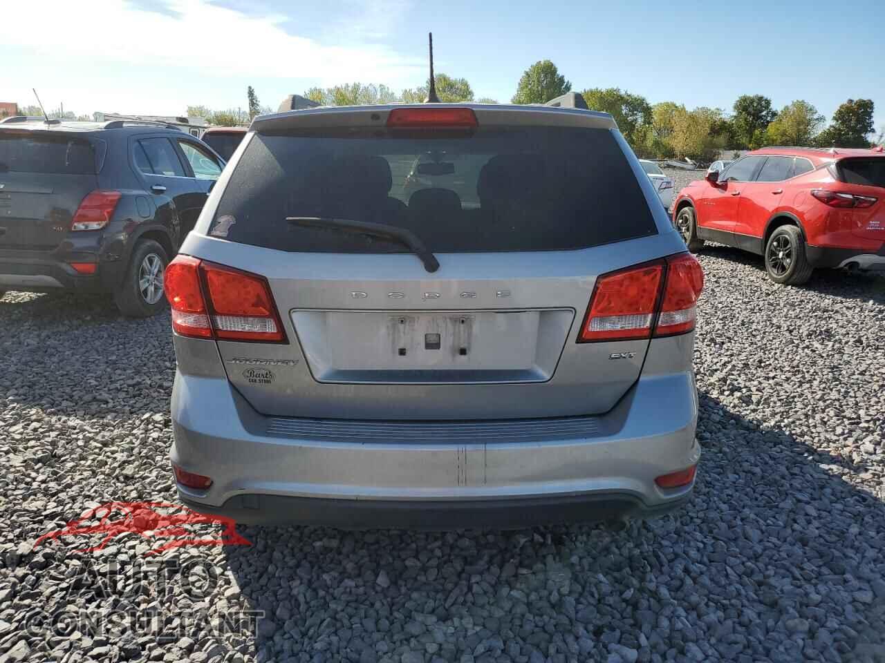 DODGE JOURNEY 2015 - 3C4PDCBB7FT560855