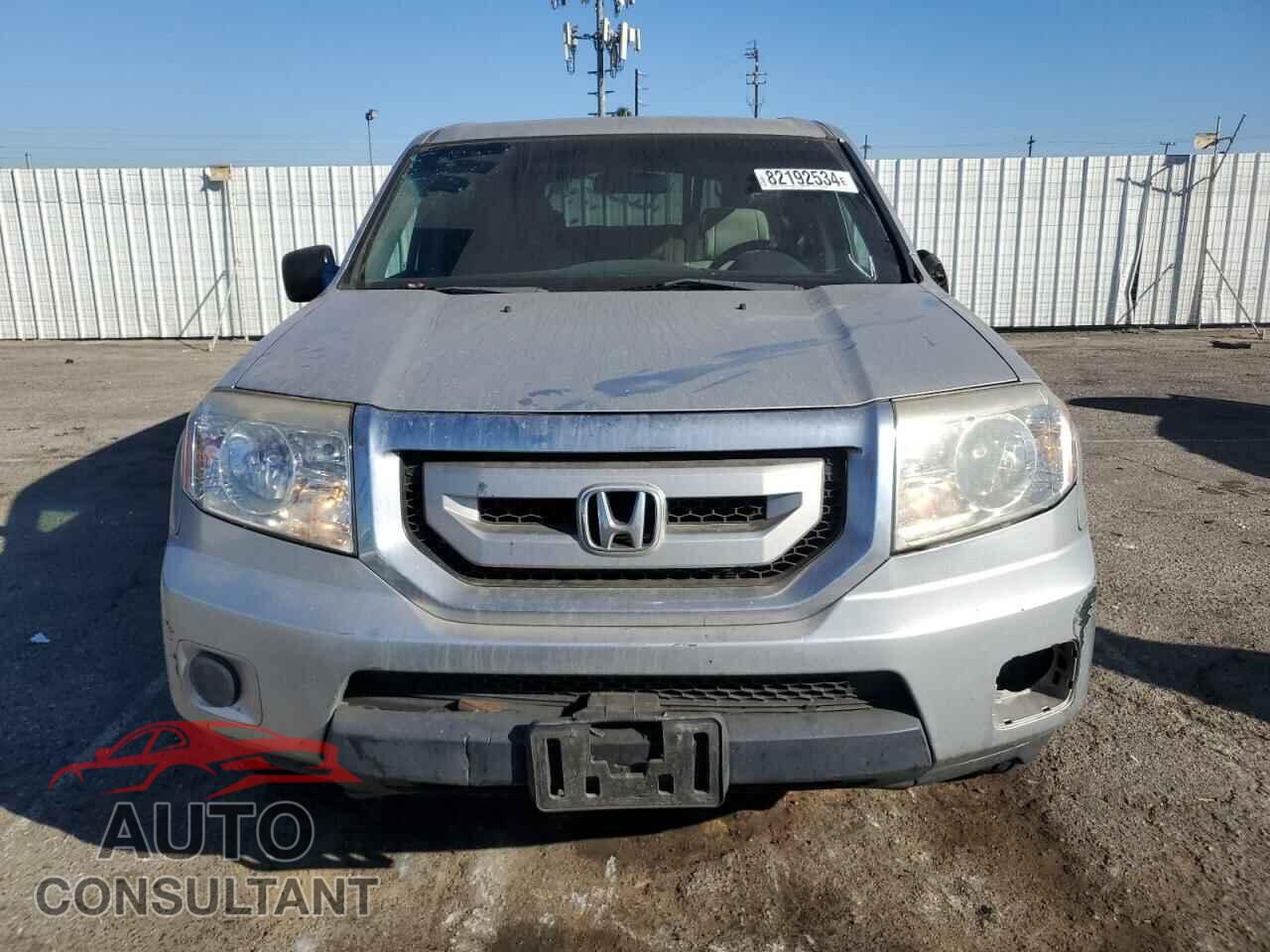 HONDA PILOT 2011 - 5FNYF3H21BB042464