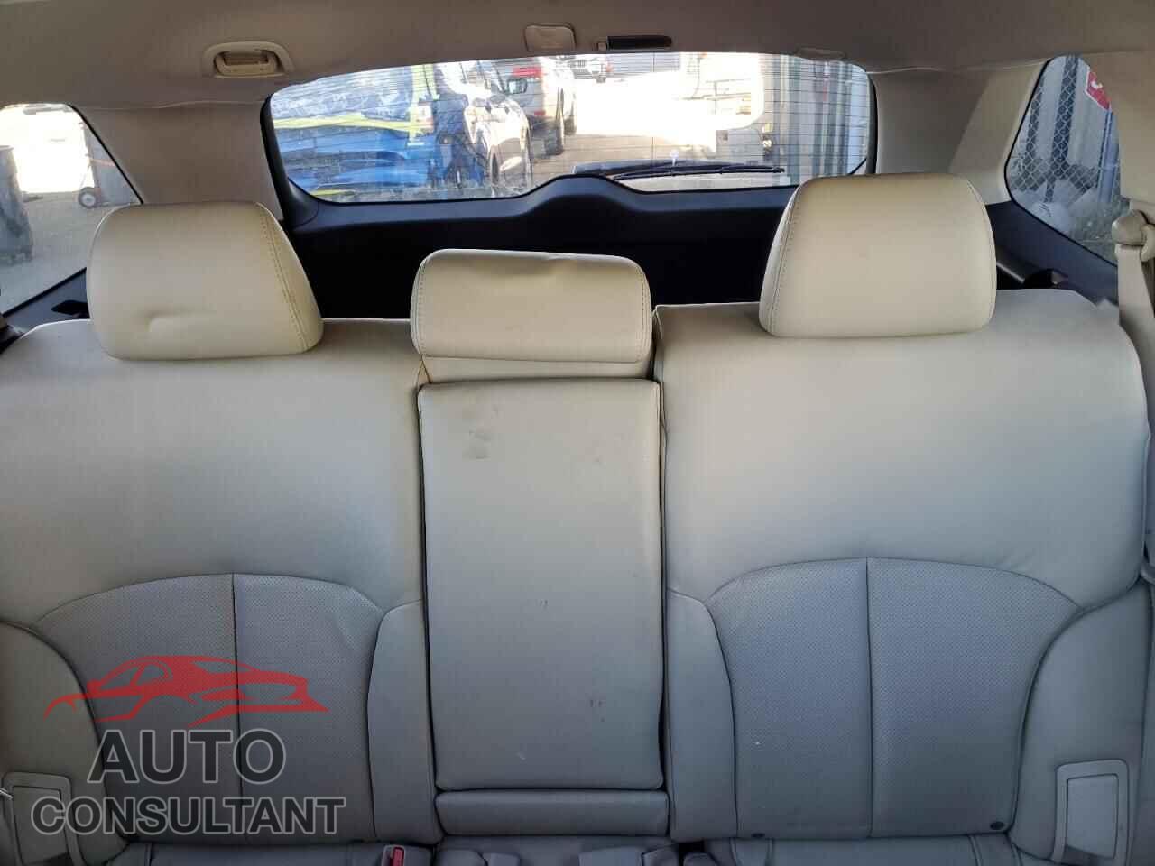 SUBARU LEGACY 2011 - 4S4BRBLC9B3337733