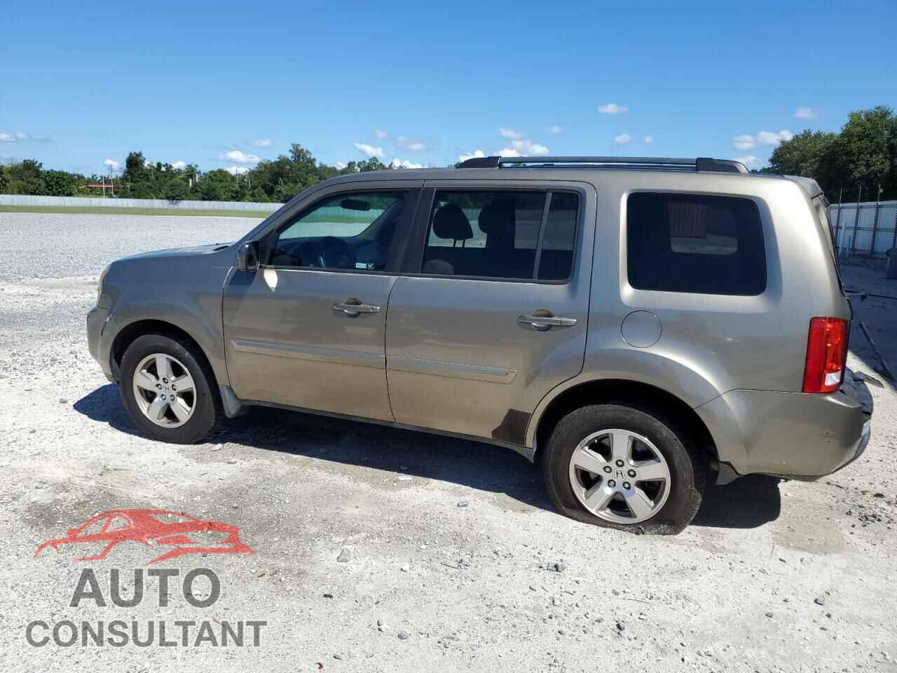 HONDA PILOT 2011 - 5FNYF3H48BB009253