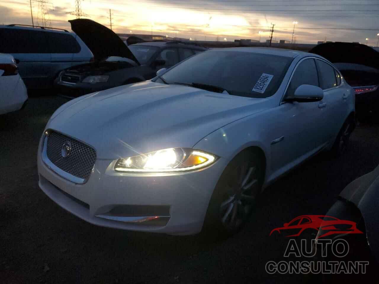 JAGUAR XF 2013 - SAJWJ0EFXD8U08972
