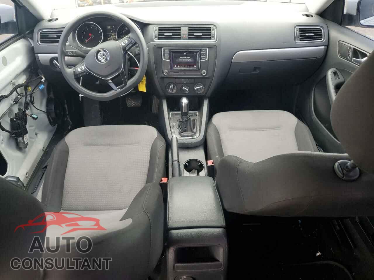 VOLKSWAGEN JETTA 2017 - 3VW2B7AJ5HM363211
