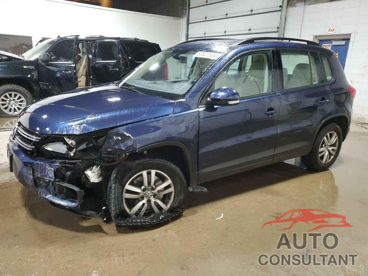 VOLKSWAGEN TIGUAN 2016 - WVGBV7AX1GW562409