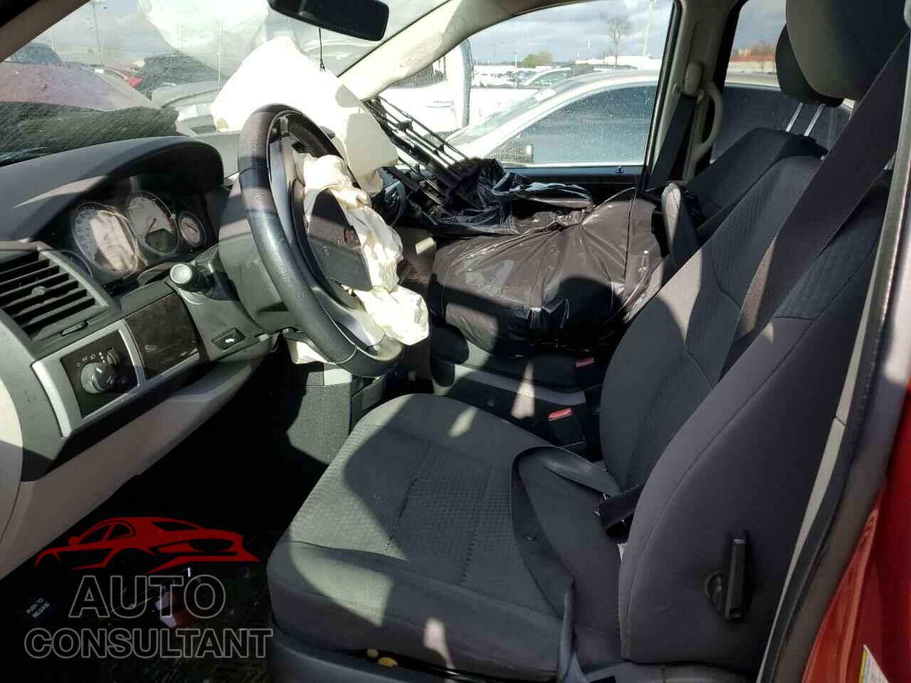 DODGE CARAVAN 2010 - 2D4RN5D18AR175003