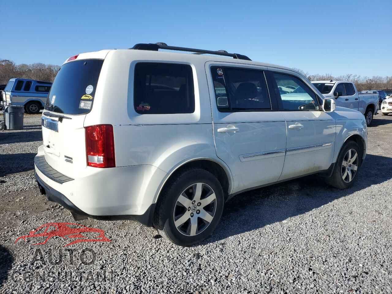 HONDA PILOT 2015 - 5FNYF4H91FB024720