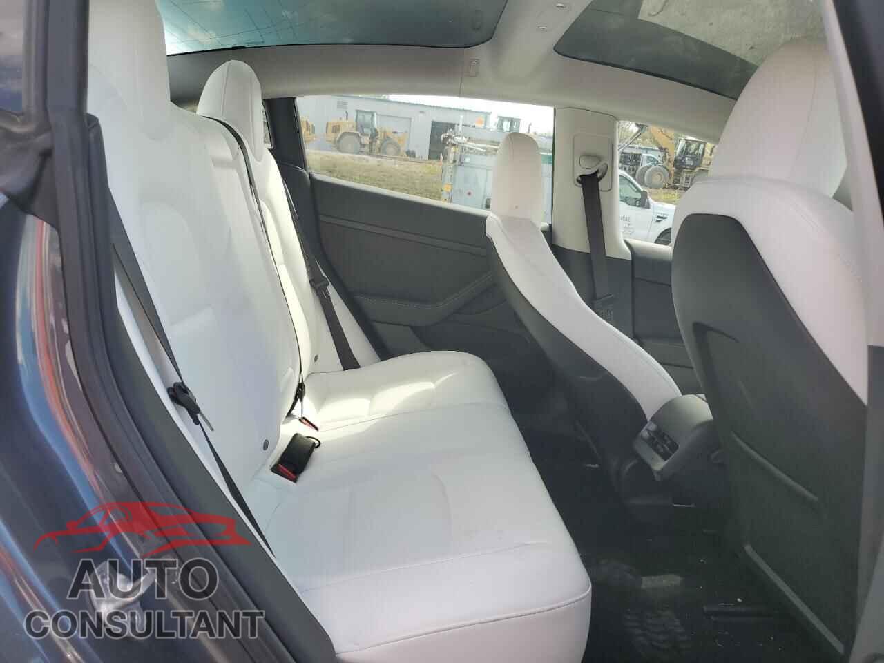 TESLA MODEL 3 2023 - 5YJ3E1EA5PF685940