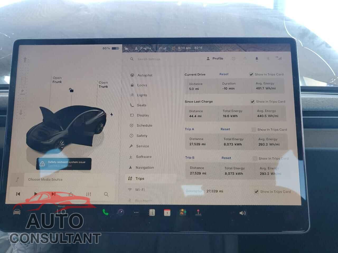 TESLA MODEL 3 2024 - 5YJ3E1EA6RF869111