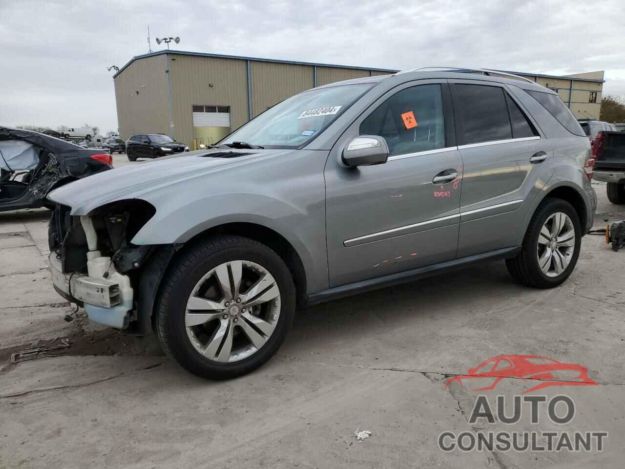 MERCEDES-BENZ M-CLASS 2010 - 4JGBB5GB2AA588787