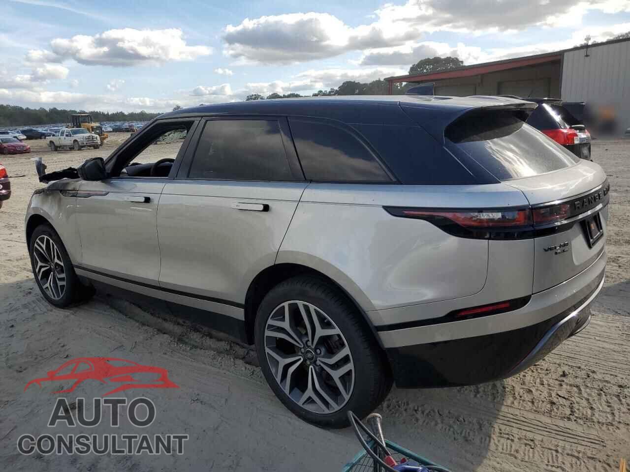 LAND ROVER RANGEROVER 2018 - SALYM2RN0JA733638