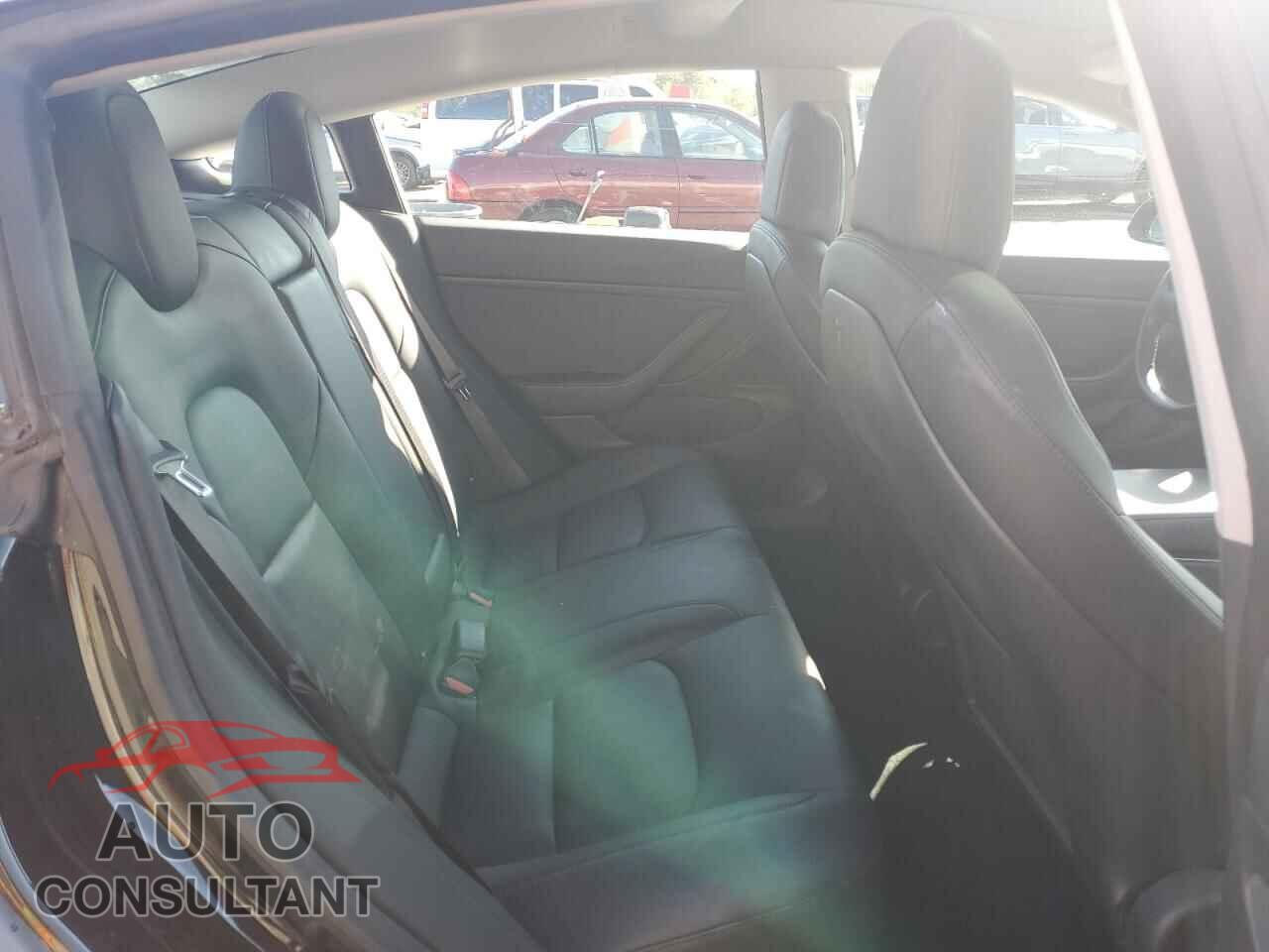 TESLA MODEL 3 2018 - 5YJ3E1EB2JF145560