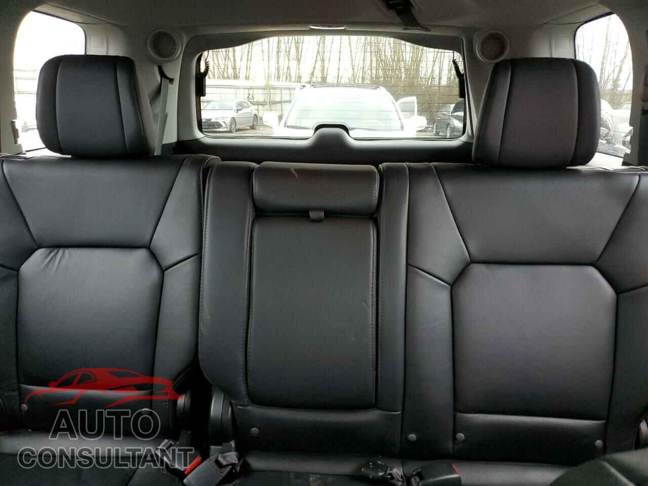 HONDA PILOT 2013 - 5FNYF4H96DB084599