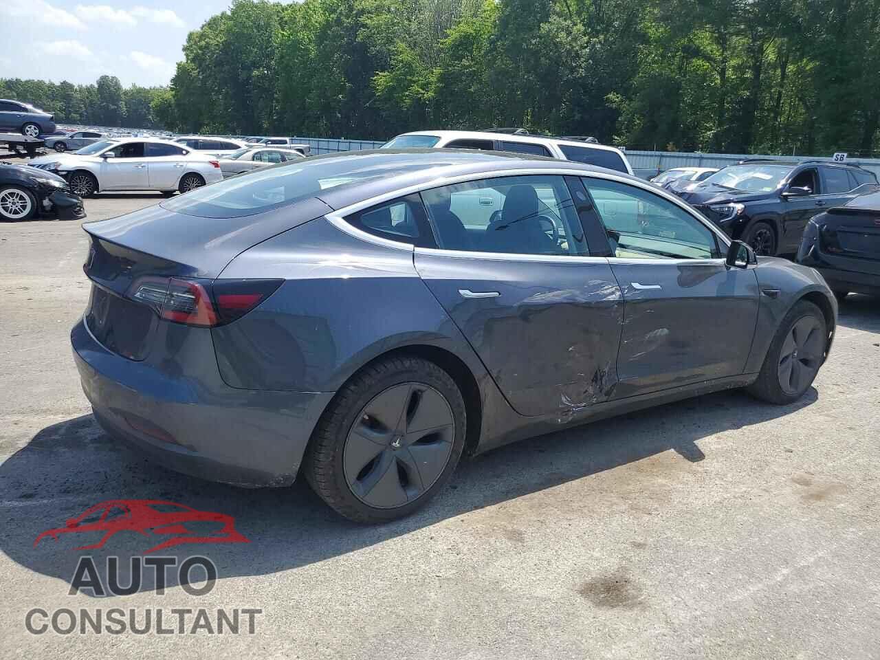 TESLA MODEL 3 2017 - 5YJ3E1EA4HF000649