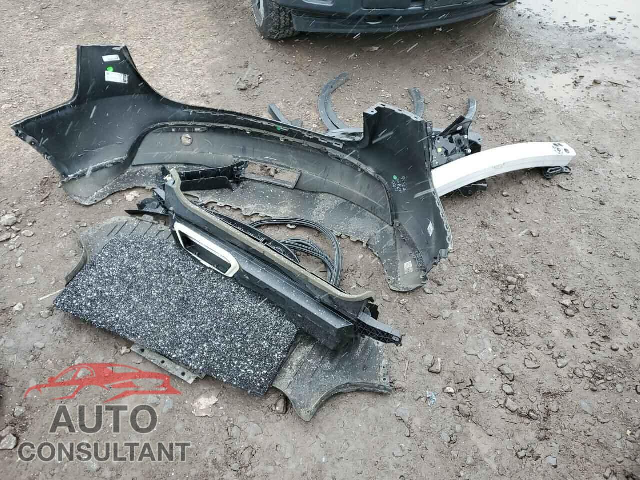 TESLA MODEL Y 2023 - 7SAYGAEE2PF684055