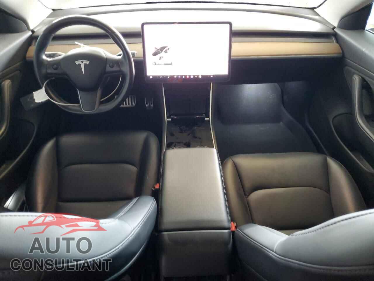 TESLA MODEL 3 2018 - 5YJ3E1EA4JF043975