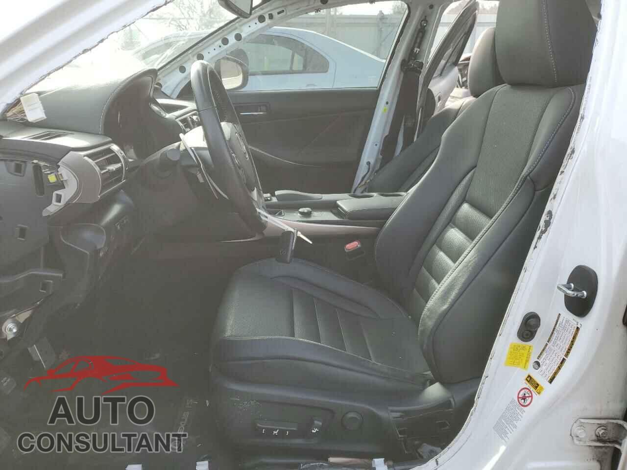LEXUS IS 2015 - JTHBE1D21F5022692