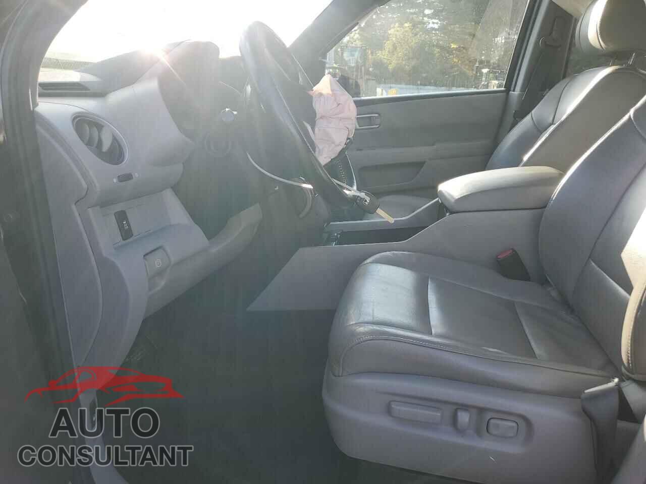 HONDA PILOT 2014 - 5FNYF4H55EB011819