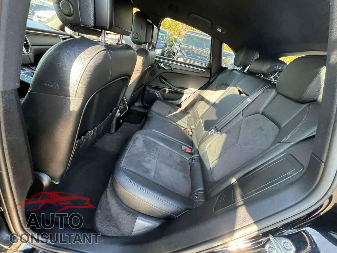 PORSCHE MACAN 2018 - WP1AA2A55JLB14386