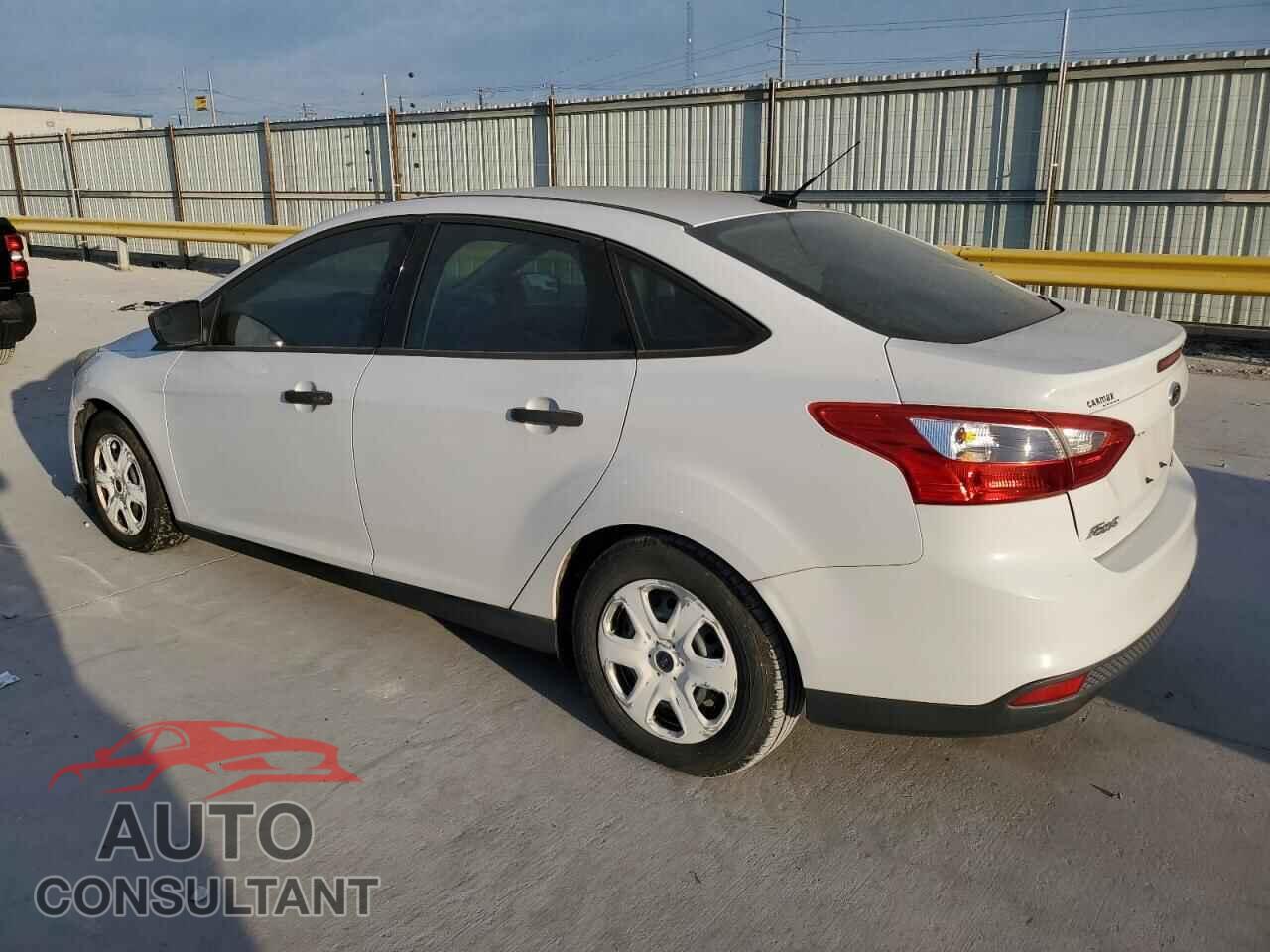 FORD FOCUS 2013 - 1FADP3E26DL176666