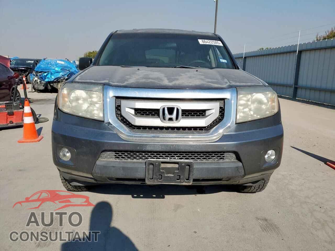 HONDA PILOT 2011 - 5FNYF3H22BB025642
