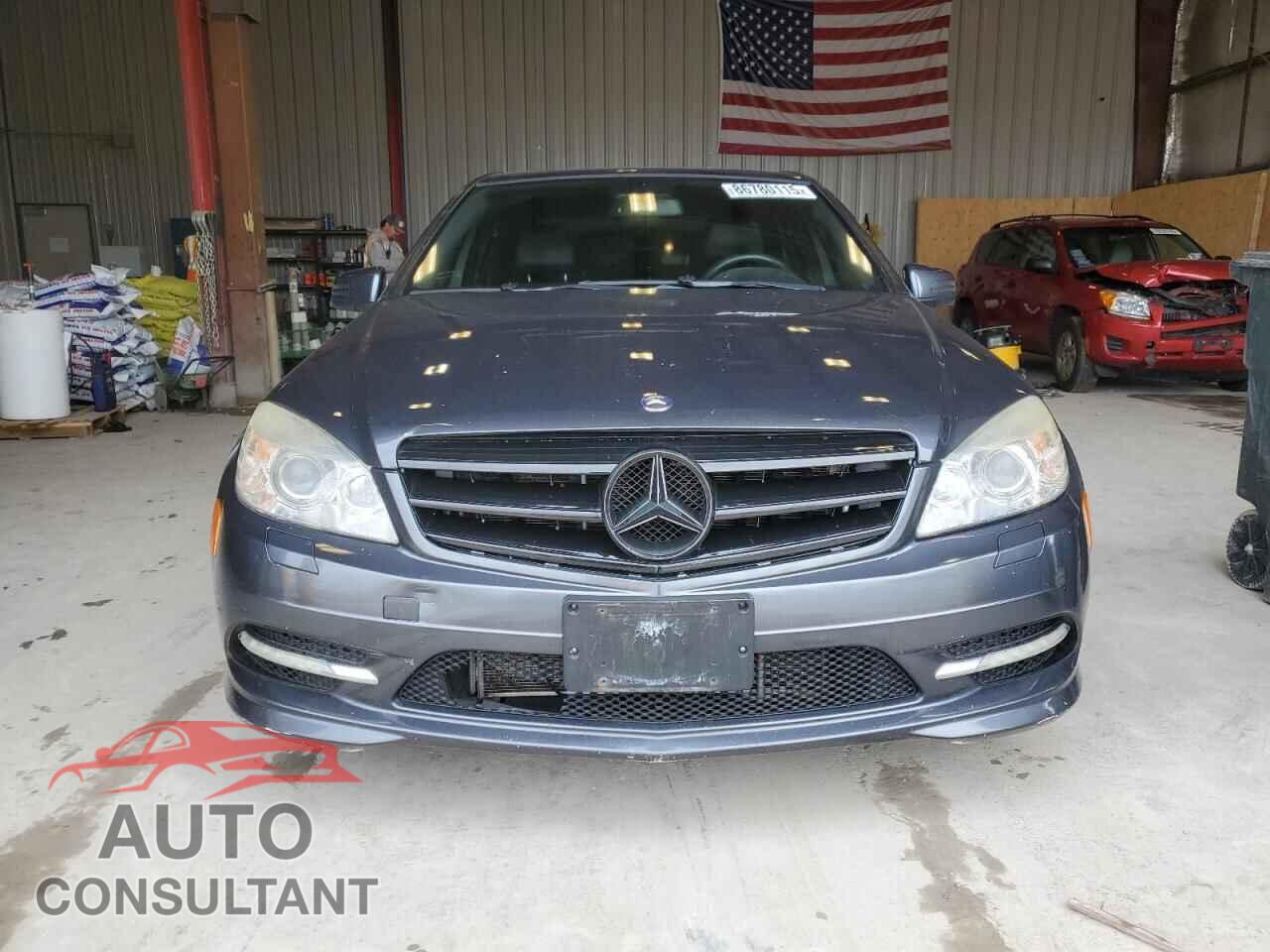 MERCEDES-BENZ C-CLASS 2011 - WDDGF8BBXBR145271