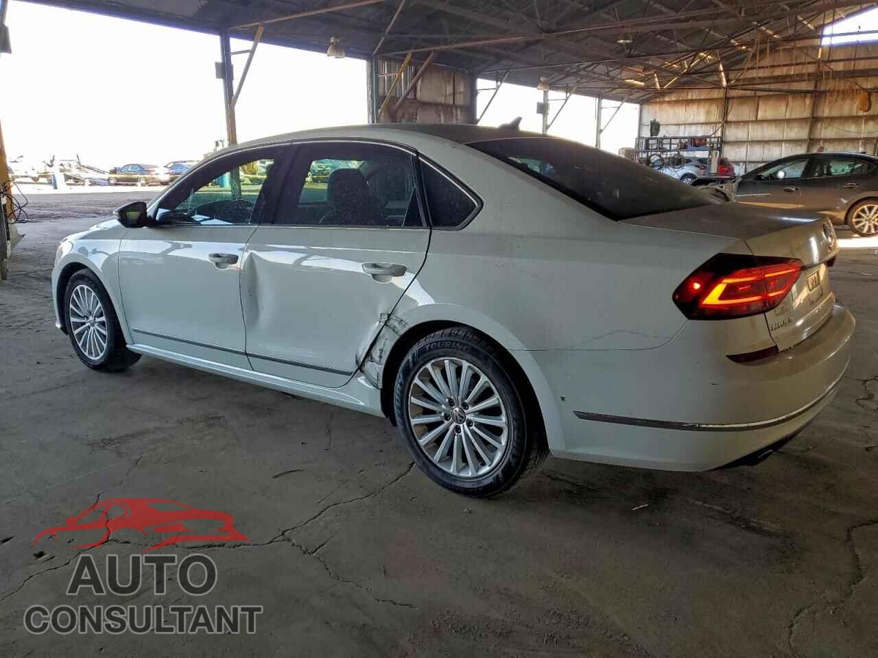 VOLKSWAGEN PASSAT 2017 - 1VWBT7A37HC076923